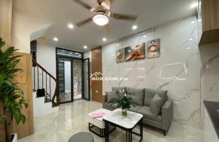 Bán nhà Vương Thừa Vũ, 52m², 6 tầng, 9.9 tỷ, Thanh Xuân, Thang máy, Oto